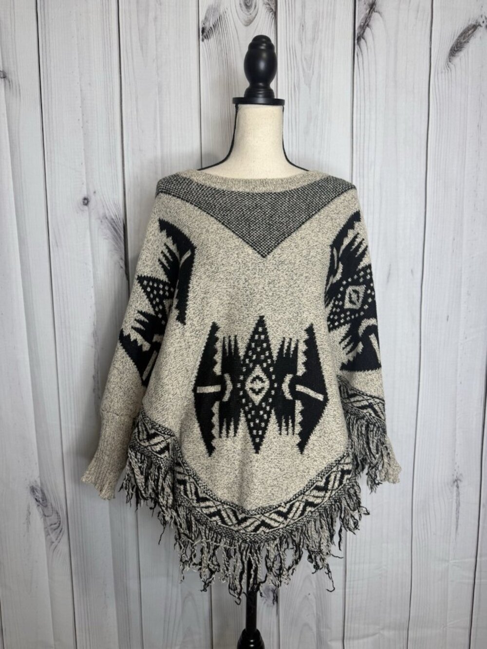 Earthbound Trading Poncho Sweater Fringe Aztec Black Tan Sz XL